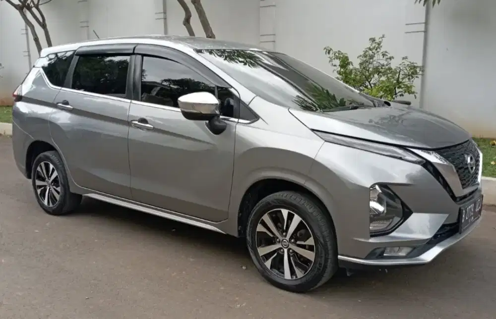 Nissan Livina 1.5 VL AT 2021 Abu2 Istimewa Skali Sgt Trawat Siap Pakai