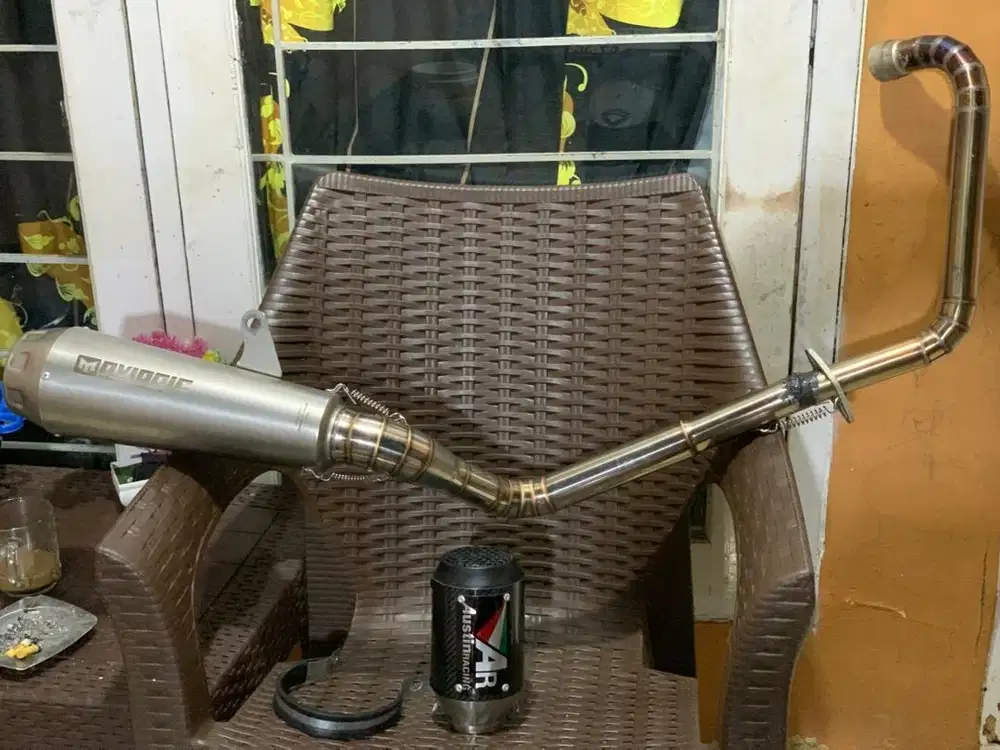 Knalpot Racing Yamaha Byson Karbu dapat 2 slenser