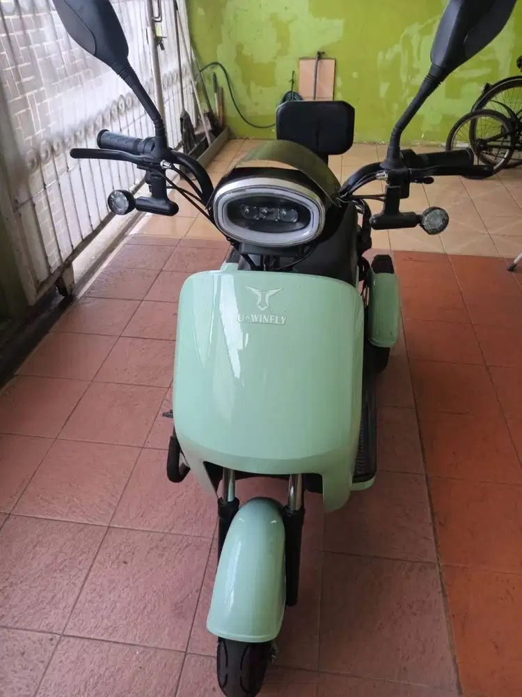 Sepeda Listrik Roda 3 Uwinfly 2023 (Jarang Pakai)