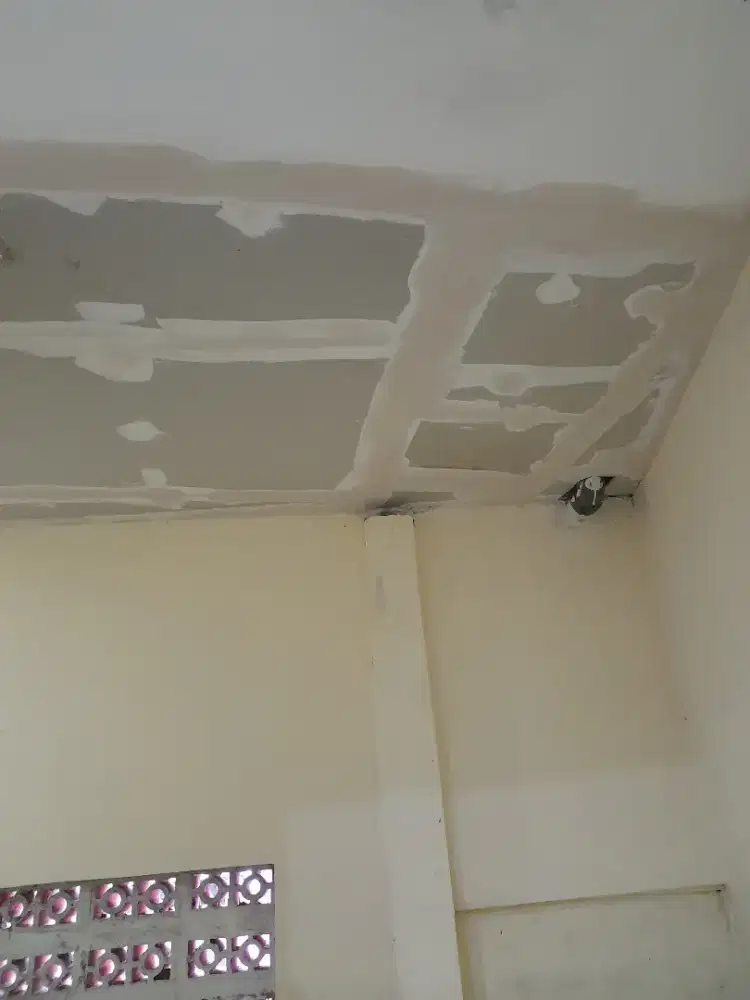 Renovasi rumah dan kantor