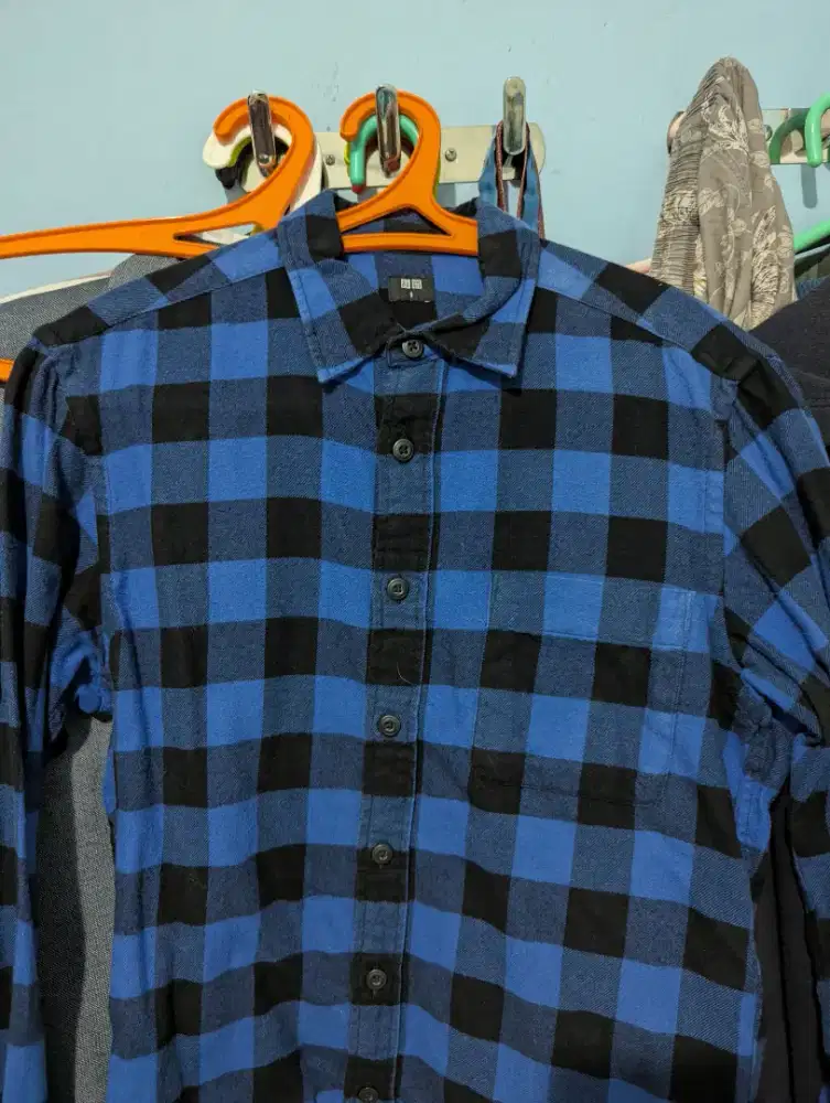 Kemeja UNIQLO Flanel Original Pria Size S
