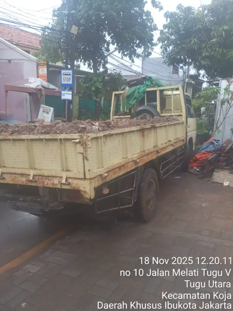 Urugan material puing dan buang puing, sampah
