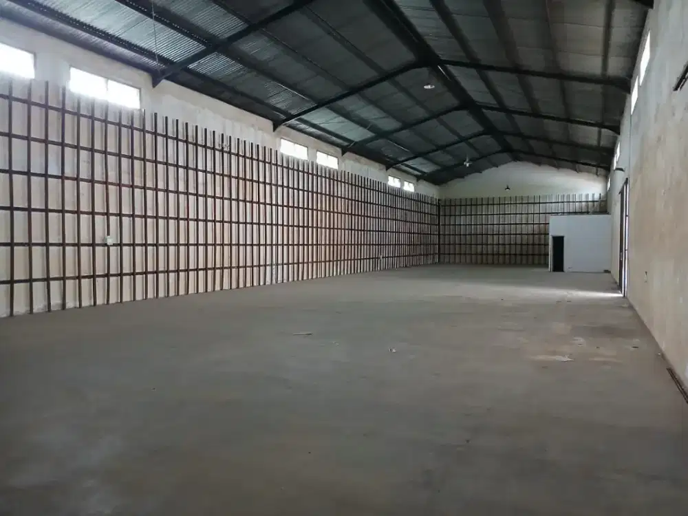 DI SEWAKAN GUDANG DI MUNTILAN - MAGELANG