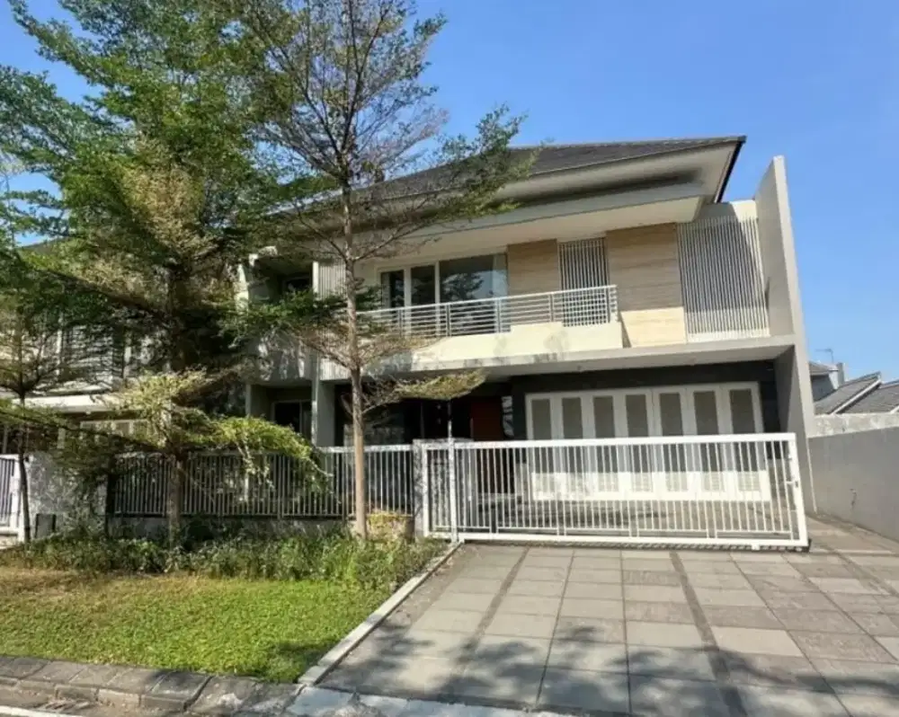 TURUN HARGA! Dijual Rumah Royal Residence Full Furnish + Kolam Renang