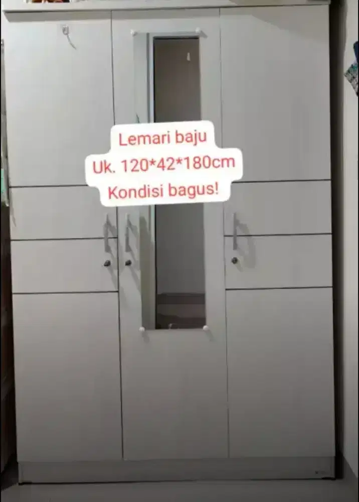 Jual murah lemari baju masih bagus spt foto,ukuran 142x80x180cm,900 rb