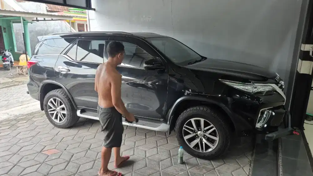 FORTUNER VRZ PRIBADI