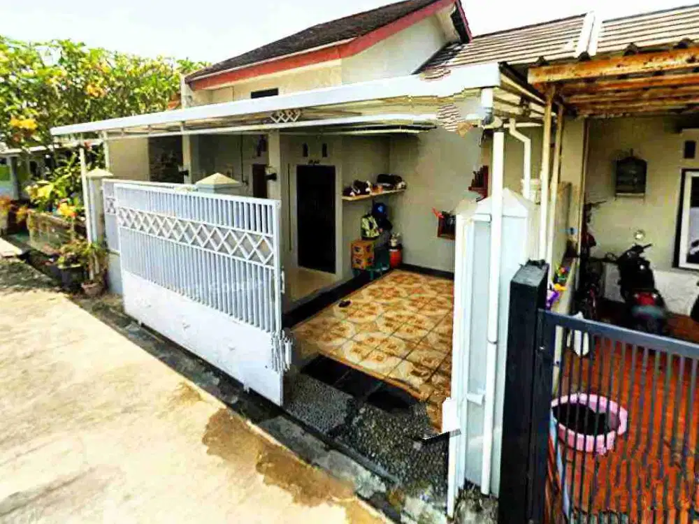 Rumah Cantik Nyaman Strategis di Gentan