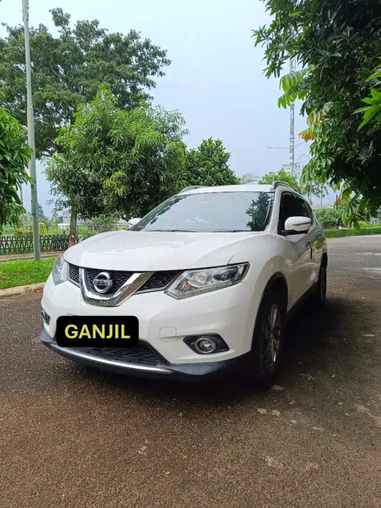 Nissan Xtrail T32 second tahun 2017 warna putih