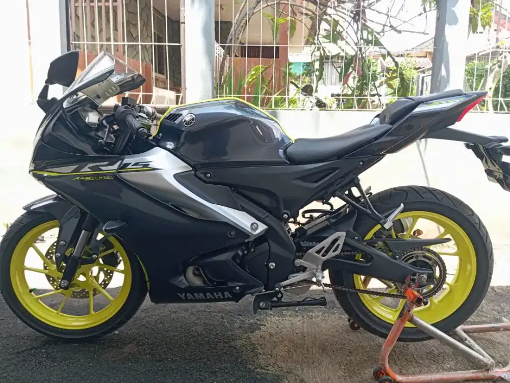 Yamah R15 V4 km 4ribu pelat E majalenka