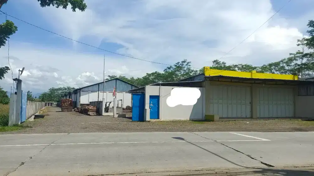 GUDANG MURAH LUAS DAN STRATEGIS DI JLN PROVINSI