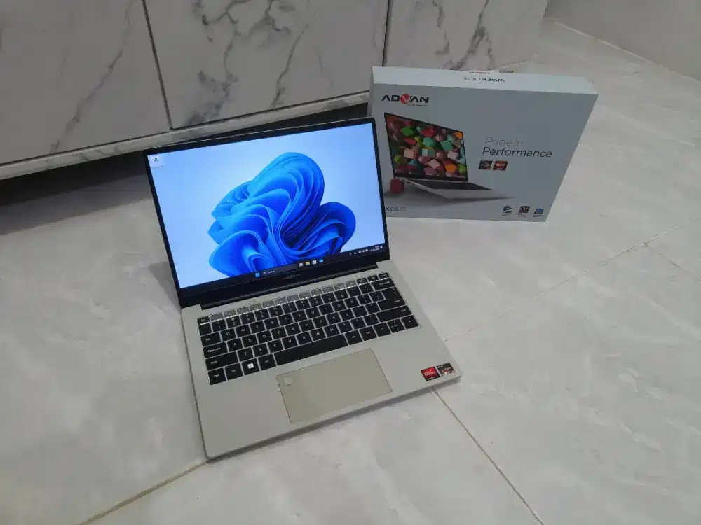 Advan WorkPlus Ryzen 5 6600H 16/512GB DDR5 laptop siap pakai