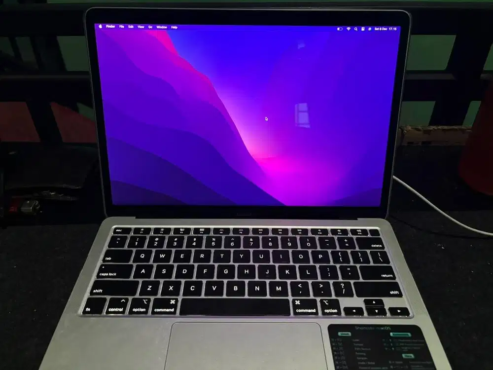 Macbook Air 2020 8/256gb 13 inch