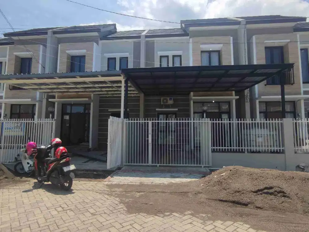 Rumah Sewa 2 Lantai dekat Pondok Candra