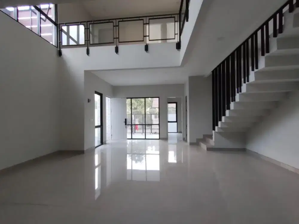 Rumah Baru Hoek di Taman Holis Indah Design Modern