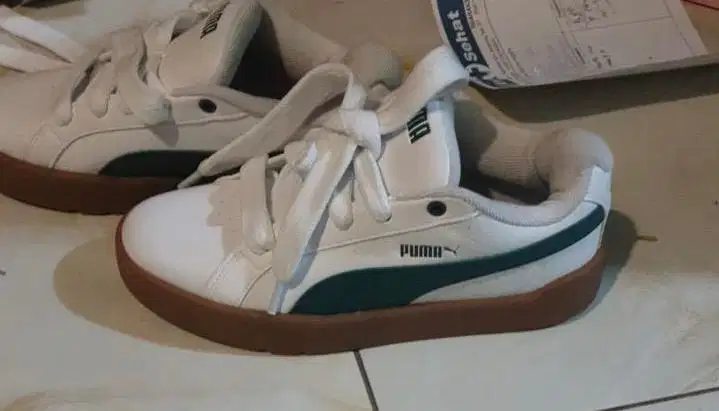 Sepatu Puma Ori warna White/Green