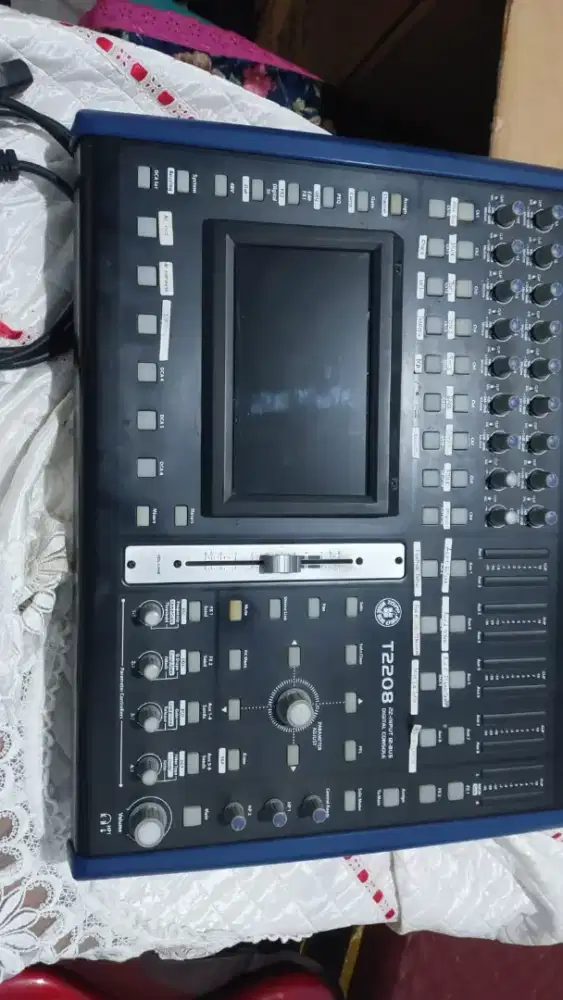 Mixer digital toppro t2208