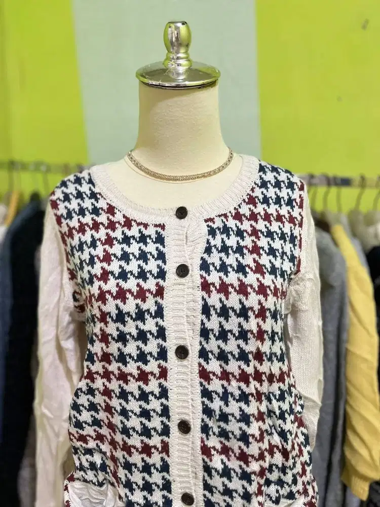 Cardigan Putih Full Motif