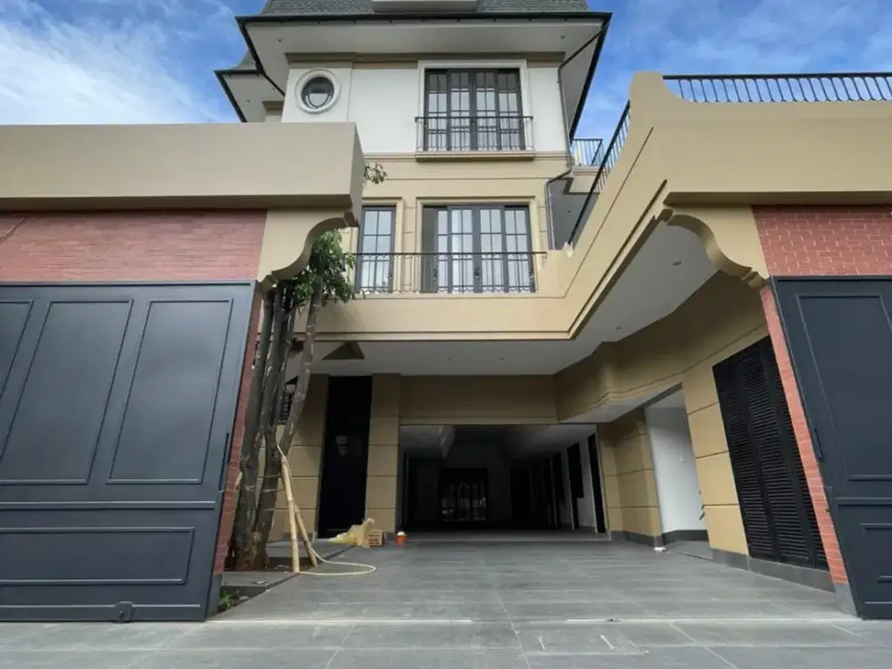 FOR SALE – RUMAH MEWAH 4 LANTAI DI KEBAYORAN BARU | PREMIUM LOCATION