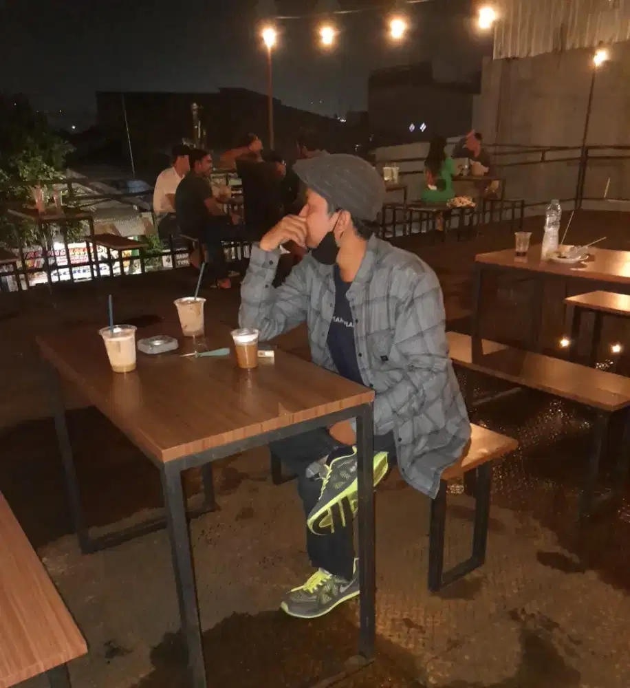 Mencari kerjaan secepetnya dan di utamakan dagang