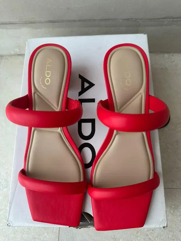 Aldo shoes heeis warna red / merah 100% authentic Aldo and brand new