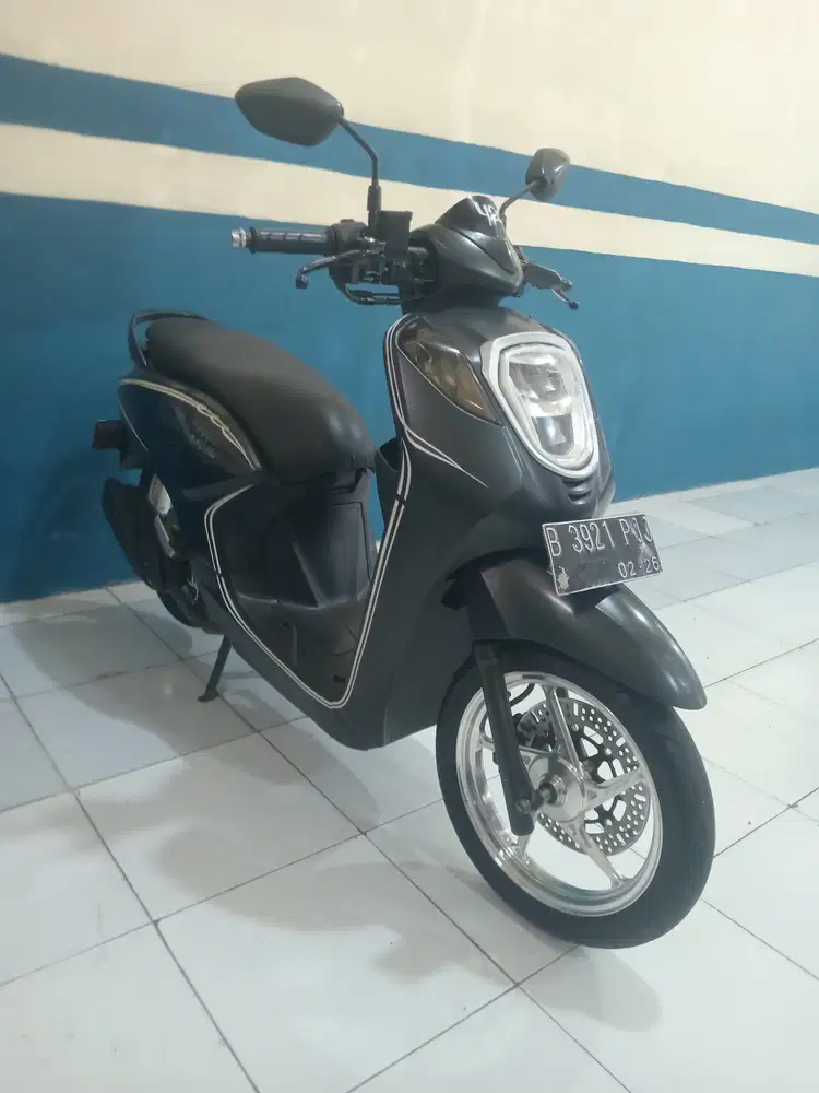 Honda genio 2021 cbs iss gres