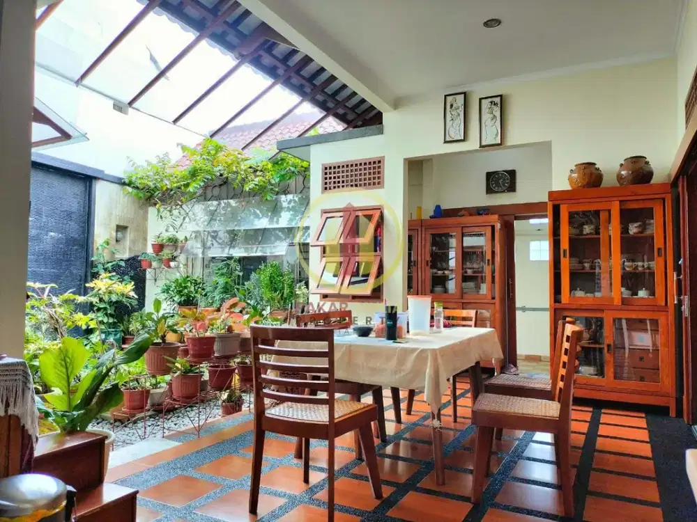 Rumah Di Cigadung Siap Huni terawat dekat cikutra Cibeunying dago kampus itb bandung