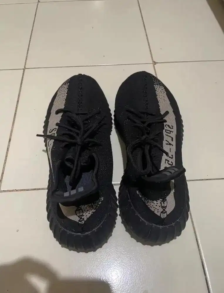 Adidas yeezy boost oreo size 45