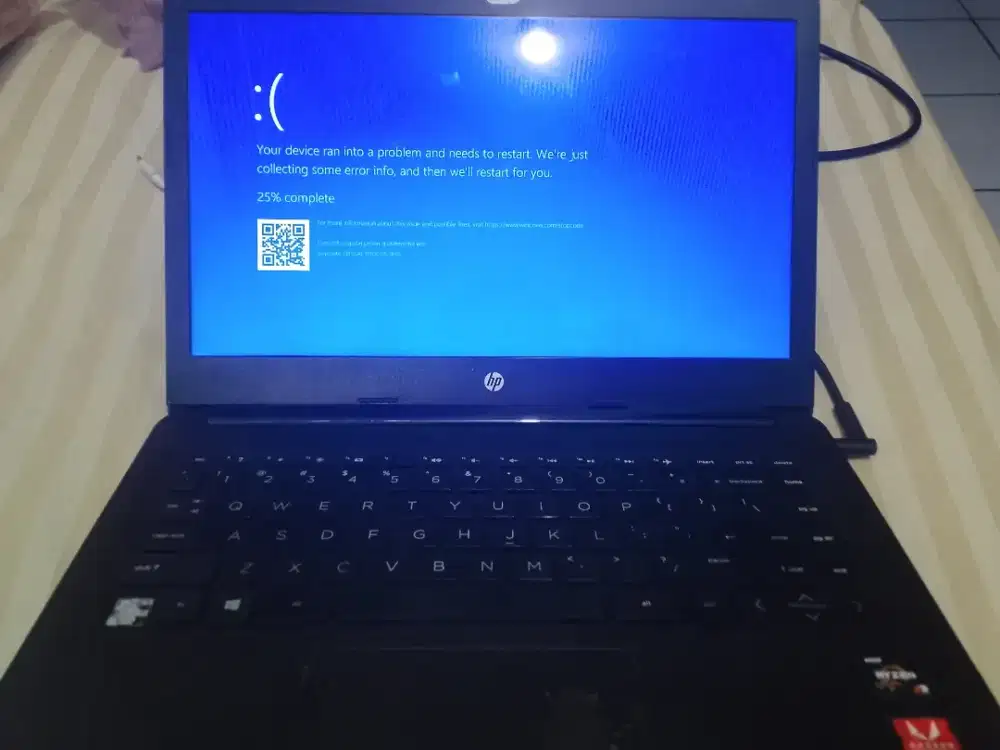 Laptop hp ryzen 3 2200au