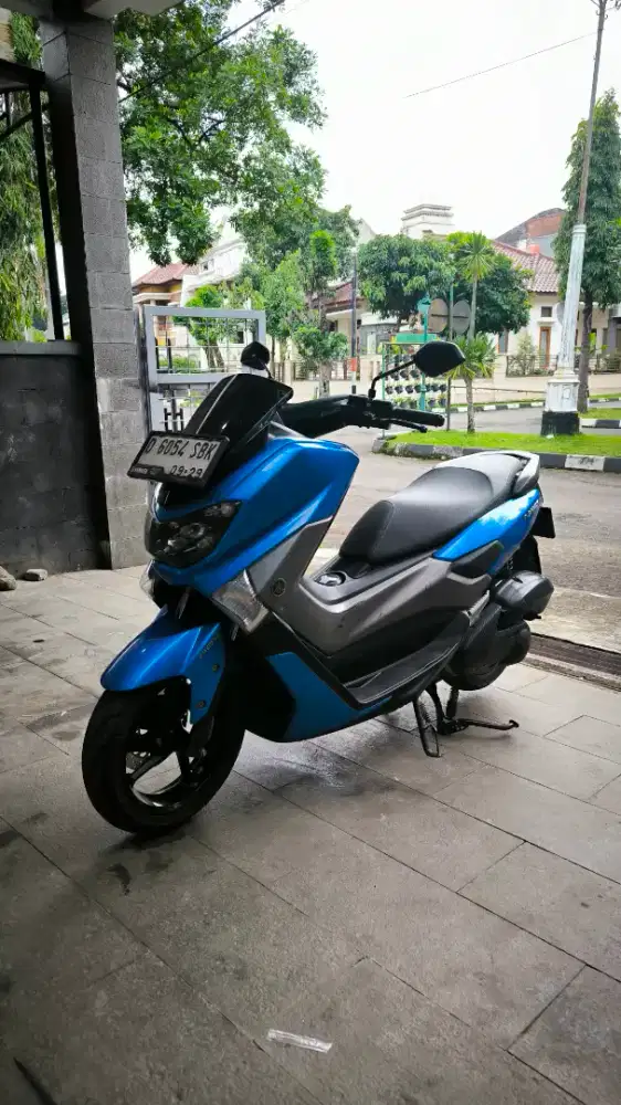 Nmax 2019 warna biru
