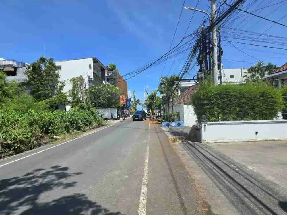 DiJUAL TANAH KOMERSIL JLN PANTAI BERAWA CANGGU 200 METER DARI PANTAI