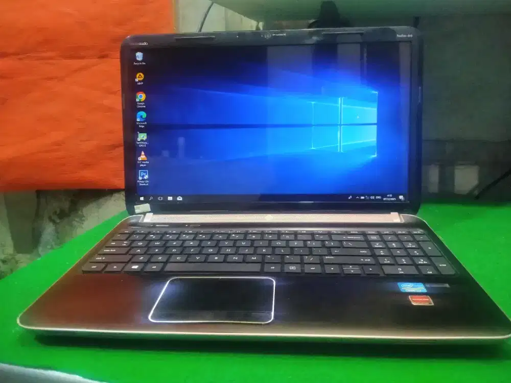 Laptop HP core i7 siap pakai NEGO