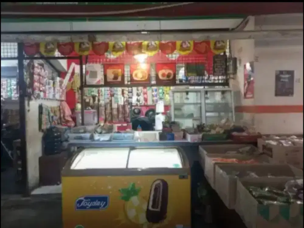 Pramusaji / jaga kantin