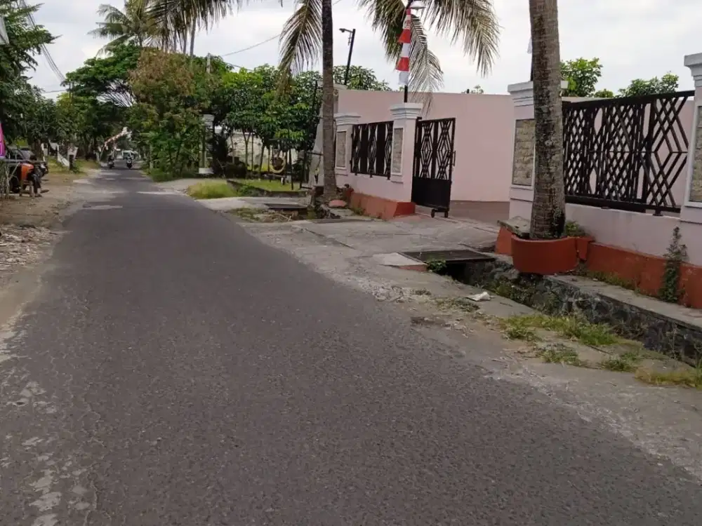 2 Menit Stadion Maguwoharjo, Tanah Jogja Dekat RS UAD