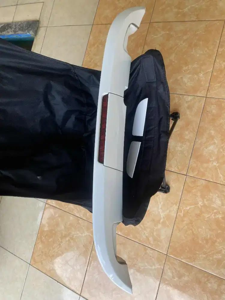 Spoiler copotan nissan march original