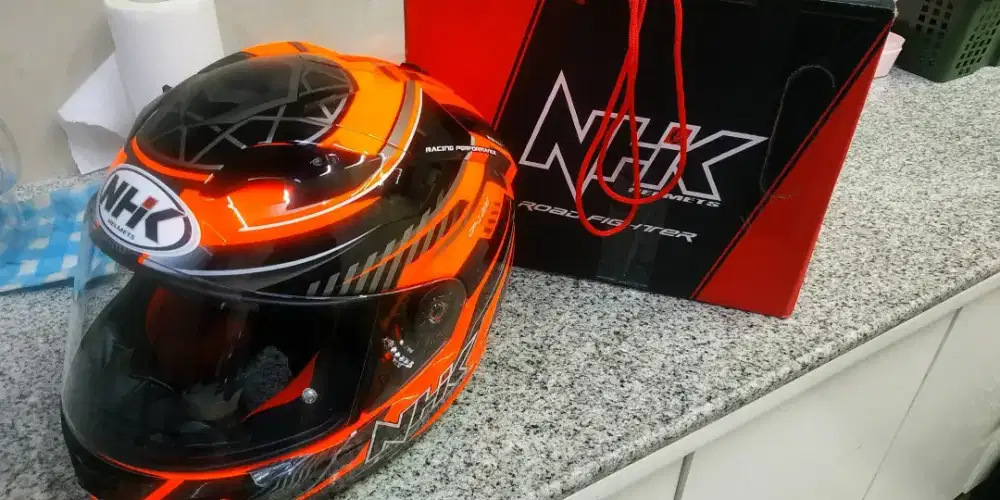 Helm NHK gp 1000 orange fluo