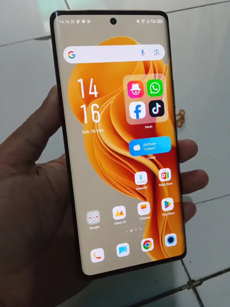 Infinix Zero 30 NFC ram 8/256 layar lengkung amoled nominus cakep