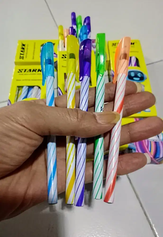 Pulpen  ( 1 Pack isi 12 pcs ) Rp.5000