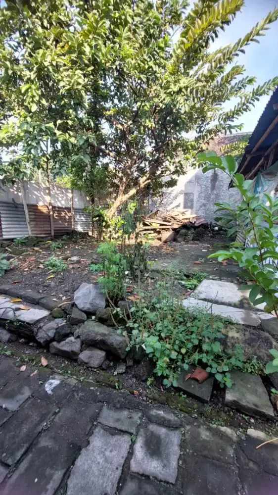 DIJUAL TANAH LOKASI STRATEGIS COCOK UNTUK DIBANGUN RUMAH / KOS2AN