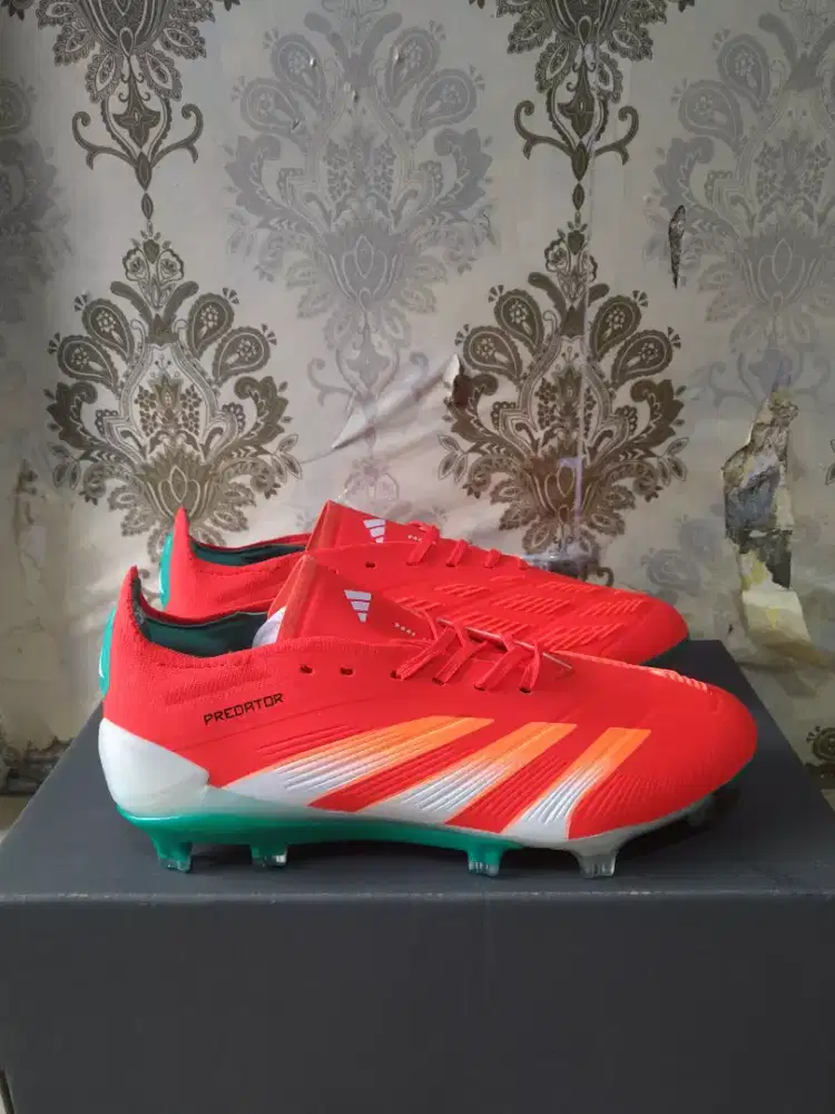 Sepatu Bola Adidas predator SZ.39