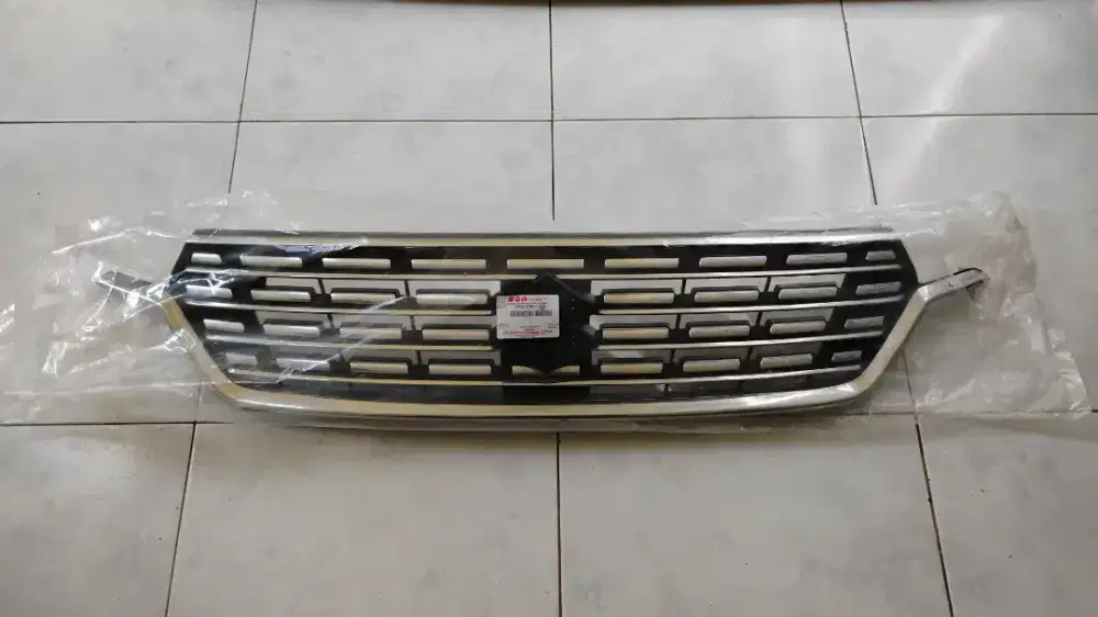 Grill depan Suzuki All New Ertiga