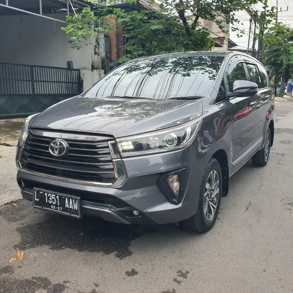Innova Reborn 2.4 V Lux Diesel 2022 Automatic ‼️