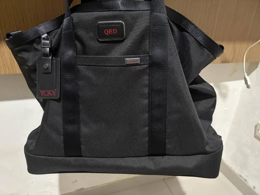 TUMI Alpha Carryall TOTE Original Pemakaian Pribadi Pembelian 1 bulan
