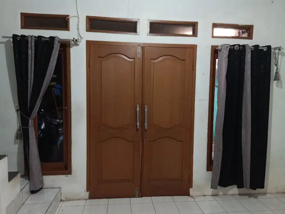 Disewakan Rumah 2 lantai Minimalis Daerah Joglo -Jakarta Barat