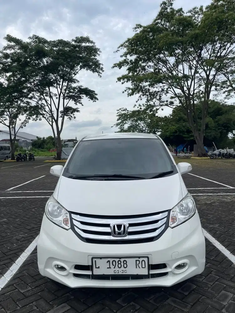 HONDA FREED E PSD 2014