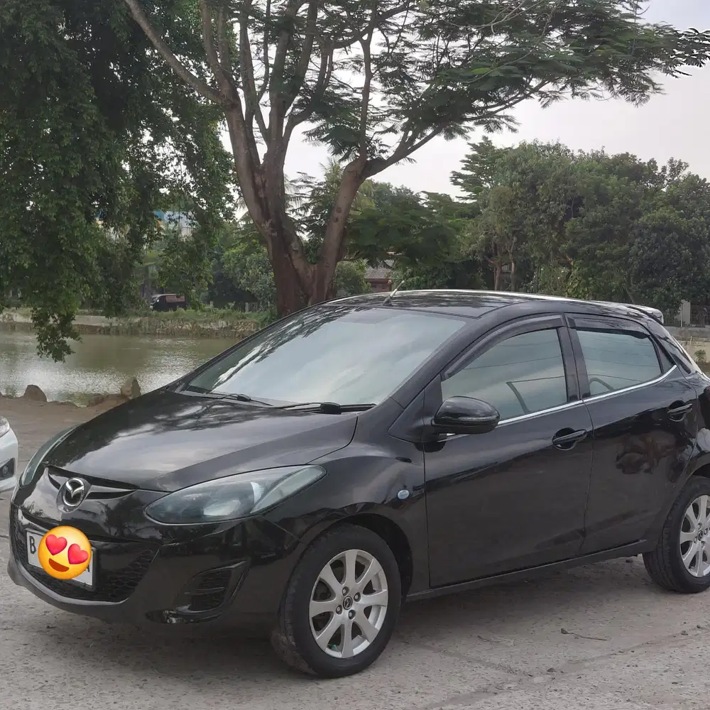 Mazda 2 2012 Bensin