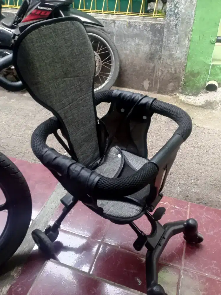 Stroller anak nya kakak