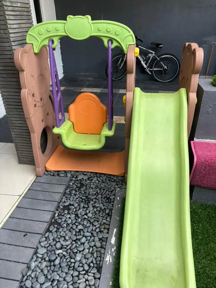 Perosotan dan ayunan