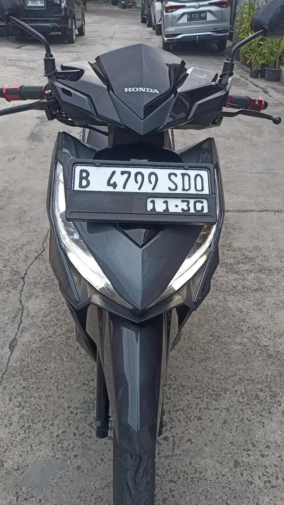 Honda Vario 125 LED CBS ISS tahun 2017.