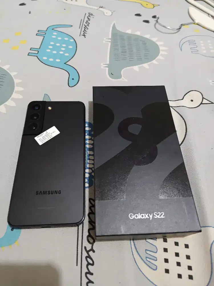 Samsung S22 Hitam 8/128 SEIN