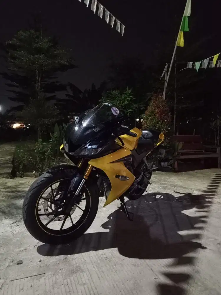 DI JUAL Yamaha R15 v3